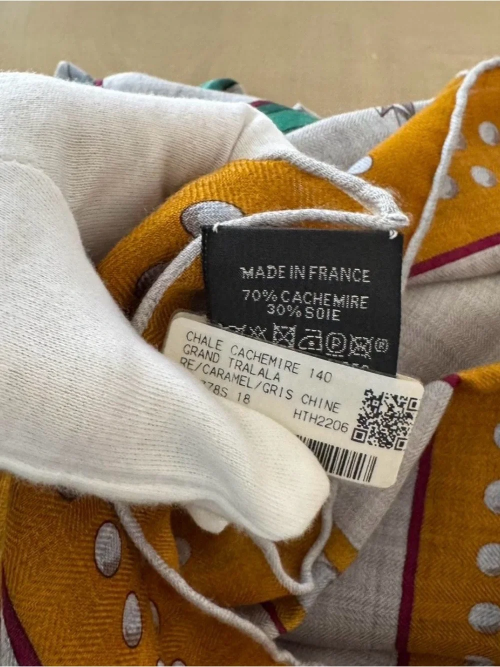 Hermes Grand Tralala 140 cashmere shawl - Picture 8 of 8
